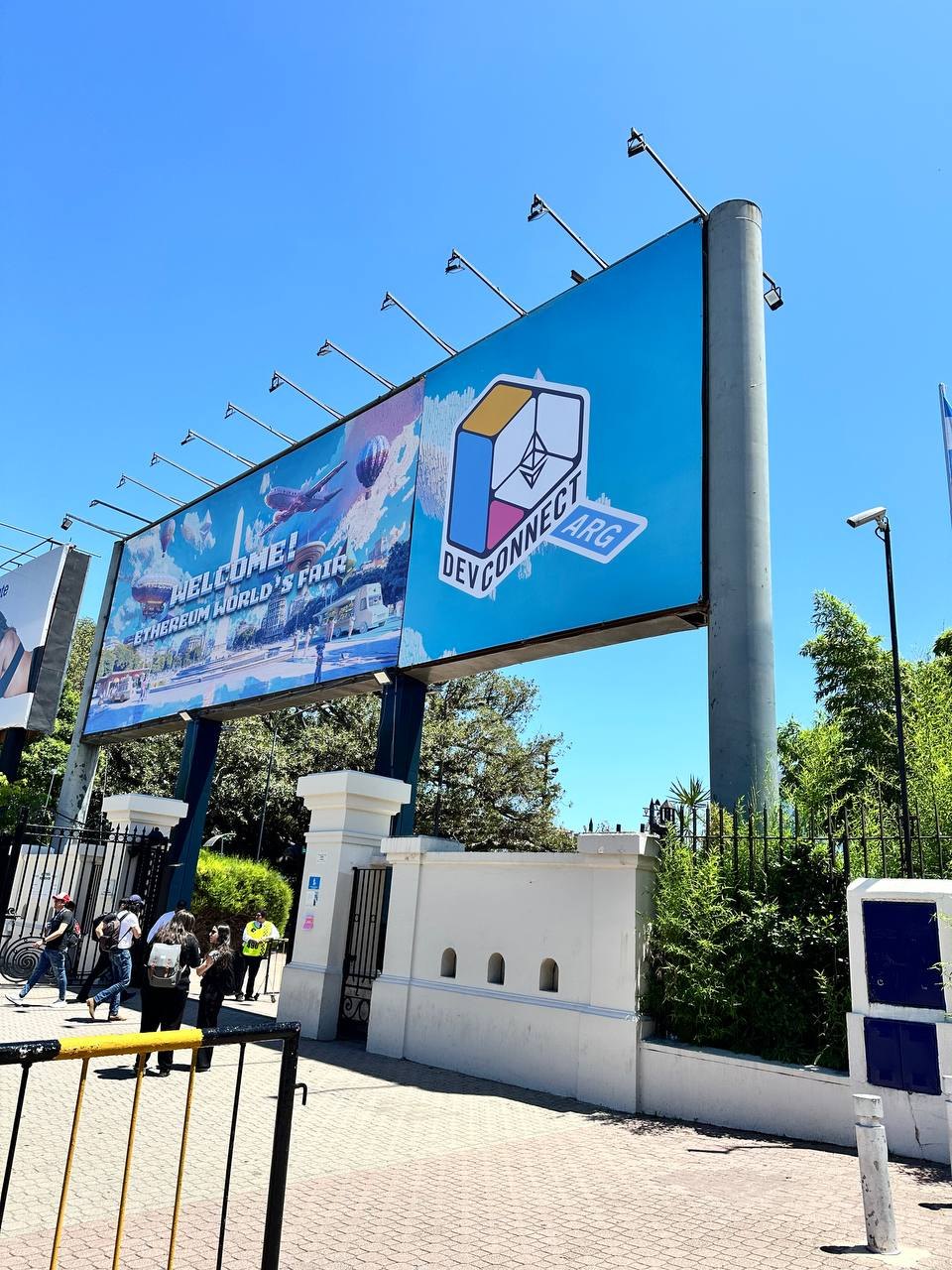 The DevConnect Buenos Aires entrance